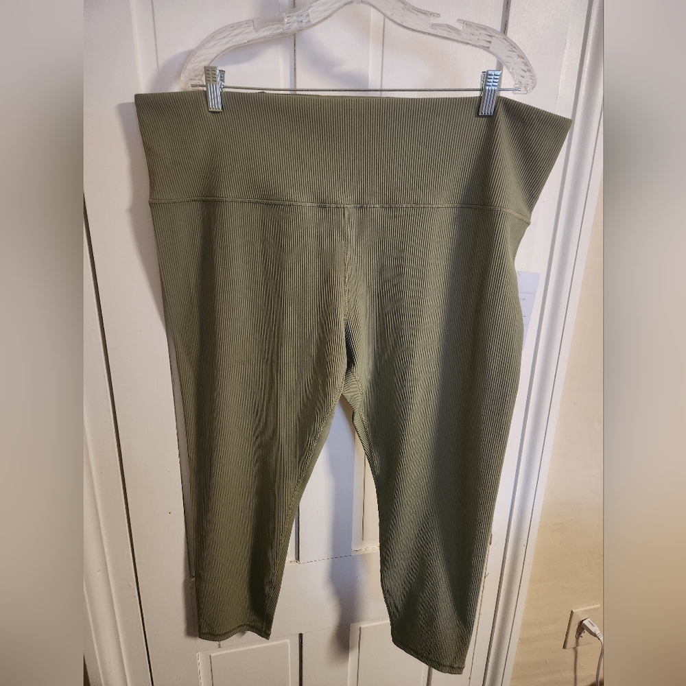 Athleta NWT Olive Green Elation Ribbed Leggings Plus 3X